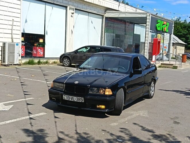 BMW 320-9