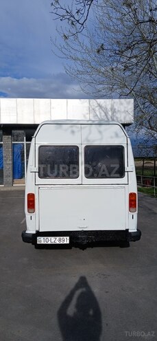 Mercedes 208 D-2