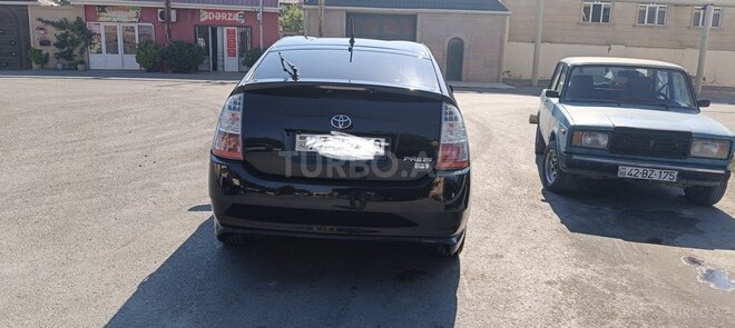 Toyota Prius-2