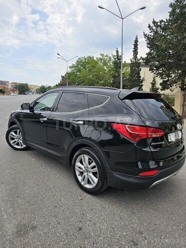 Hyundai Santa Fe-4