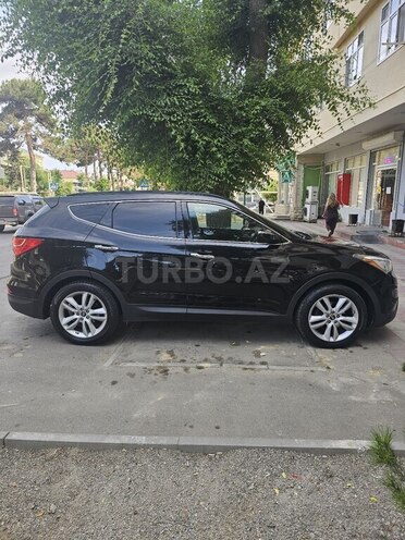 Hyundai Santa Fe-12