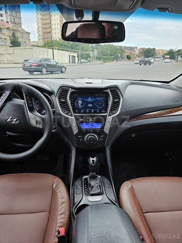 Hyundai Santa Fe-16