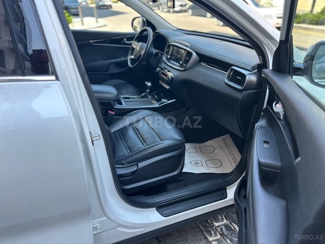 Kia Sorento-8