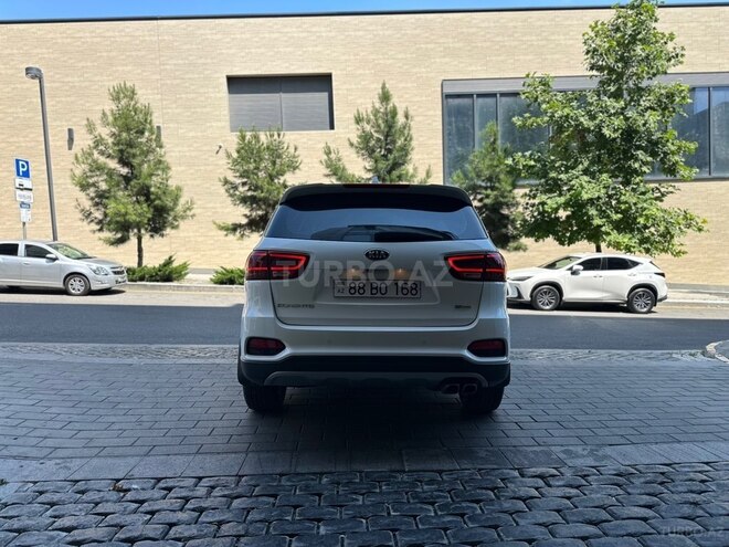 Kia Sorento-14