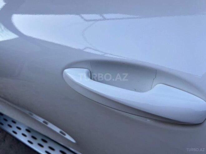 Mercedes EQC 400 4MATIC-7