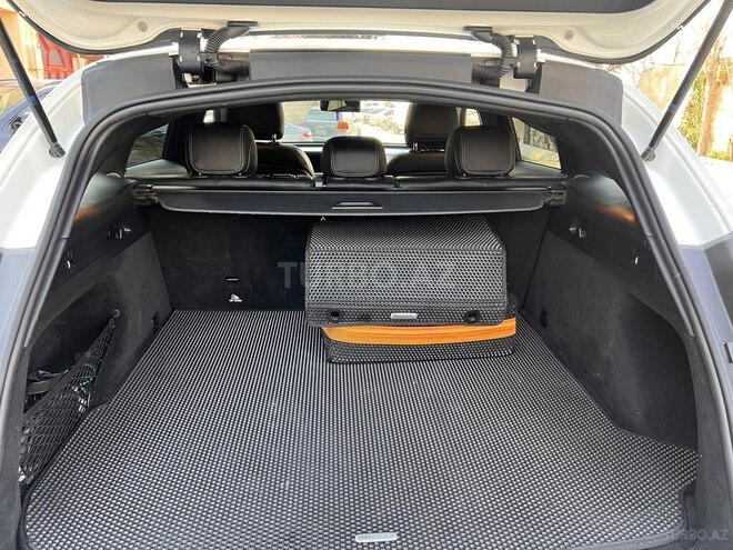 Mercedes EQC 400 4MATIC-11