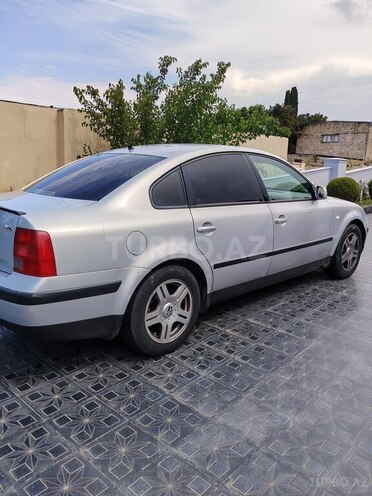 Volkswagen Passat-3