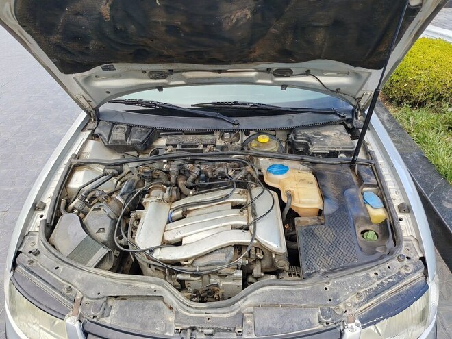 Volkswagen Passat-11