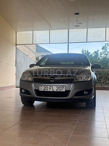 Opel Astra-2