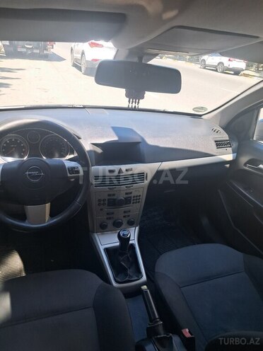 Opel Astra-10