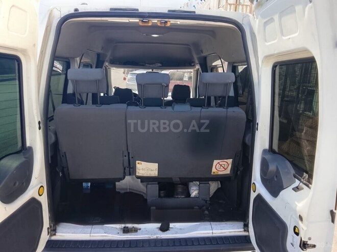 Ford Tourneo Connect-5