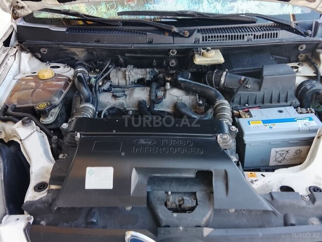 Ford Tourneo Connect-20