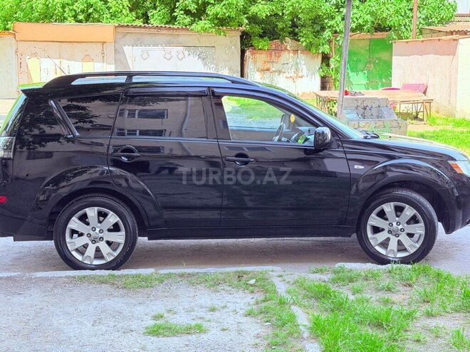 Mitsubishi Outlander-6