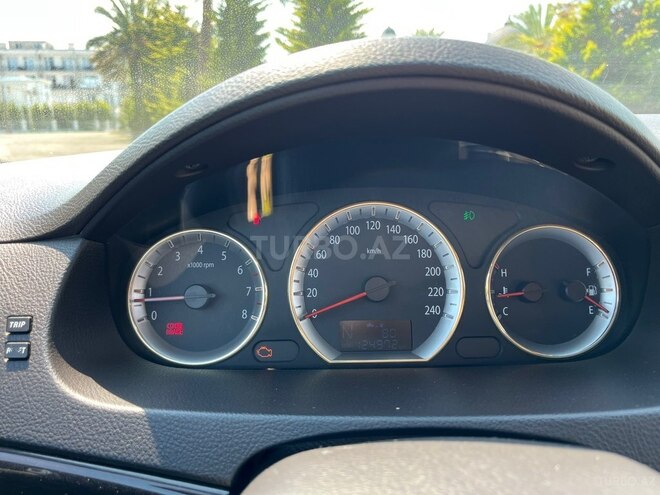 Hyundai Sonata-11