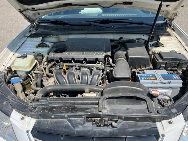 Hyundai Sonata-16
