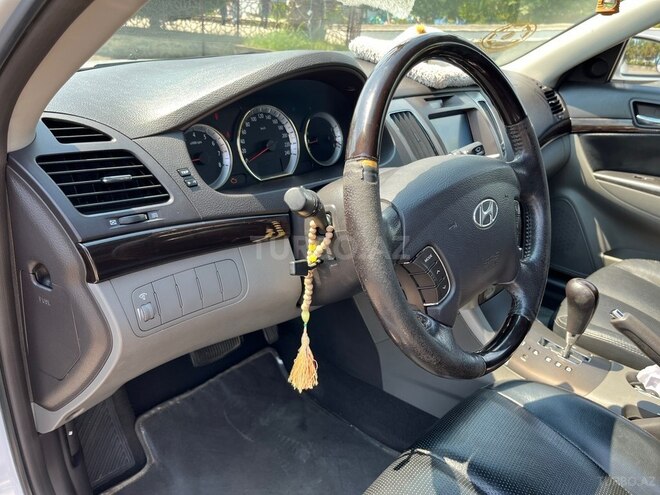 Hyundai Sonata-17