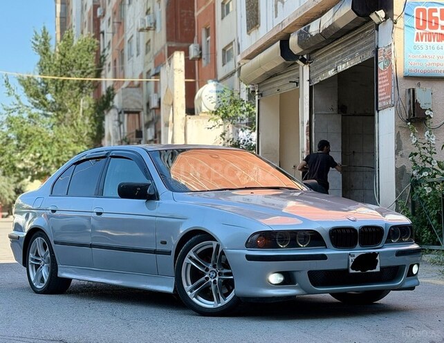 BMW 523-9