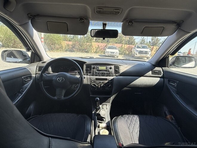 Toyota Corolla-11