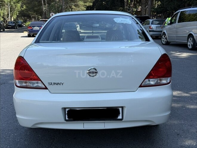 Nissan Sunny-12