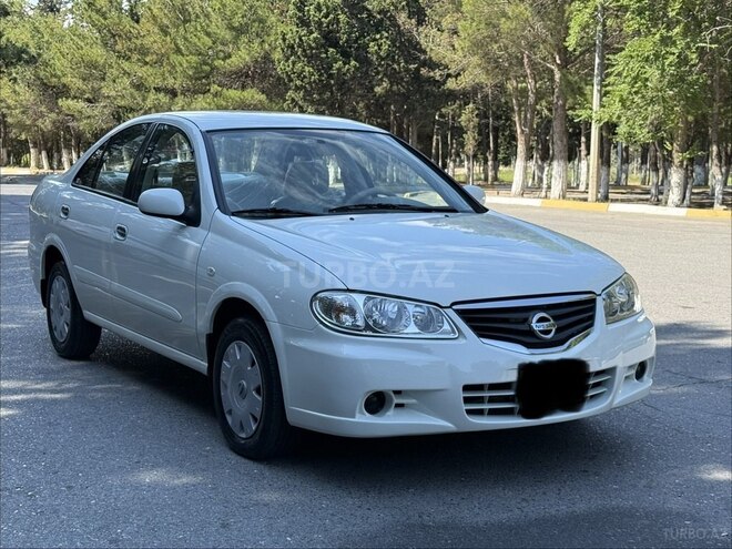 Nissan Sunny-2