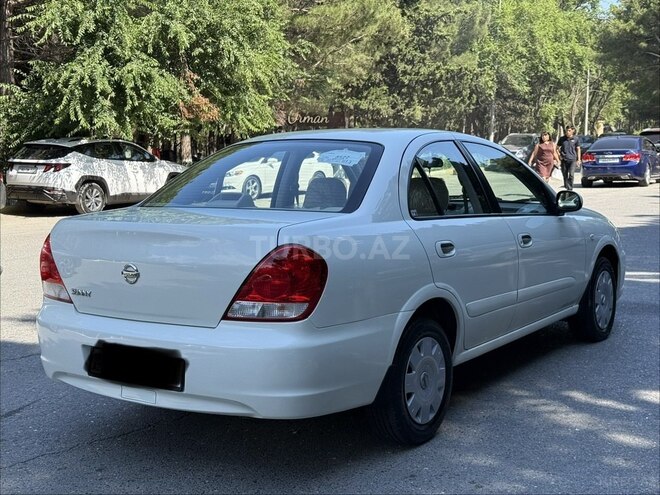 Nissan Sunny-6