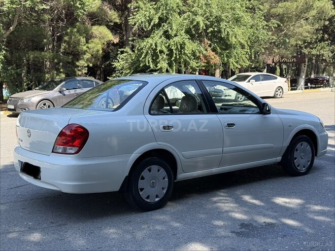 Nissan Sunny-8