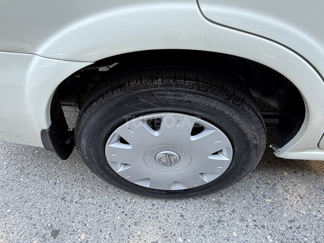 Nissan Sunny-15