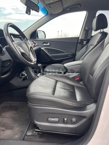 Hyundai Santa Fe-6