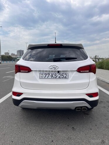 Hyundai Santa Fe-3