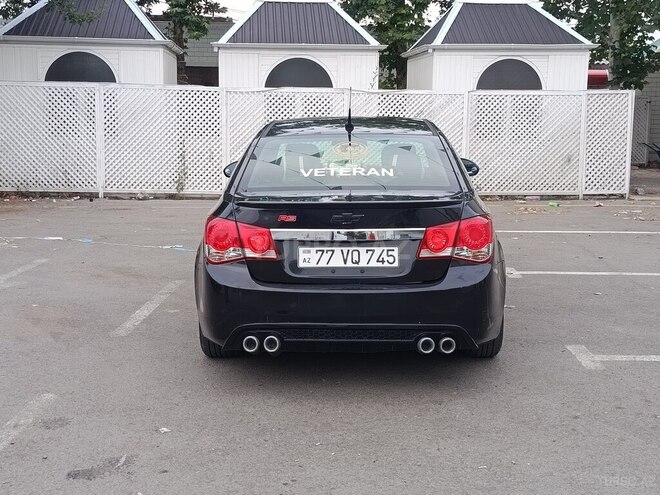 Chevrolet Cruze-9
