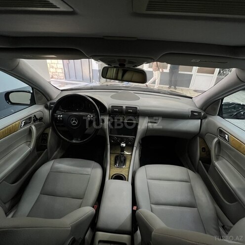Mercedes C 230-12