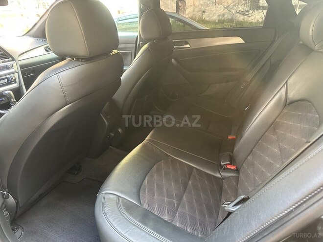 Hyundai Sonata-6