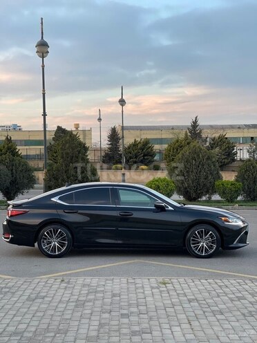 Lexus ES 300h-5