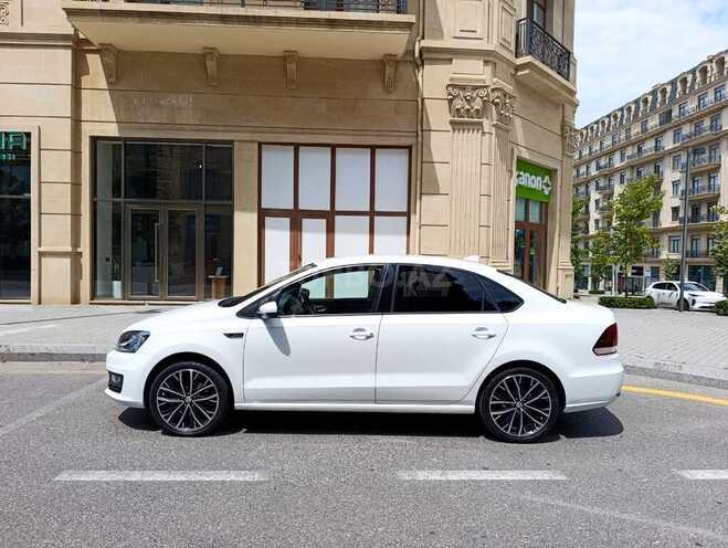 Volkswagen Polo-5