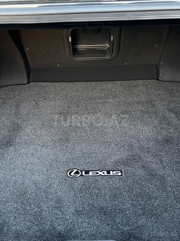 Lexus ES 300h-14