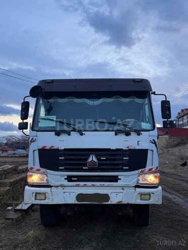 HOWO Sinotruk-1