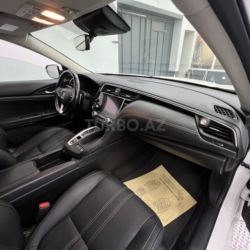 Honda Insight-9
