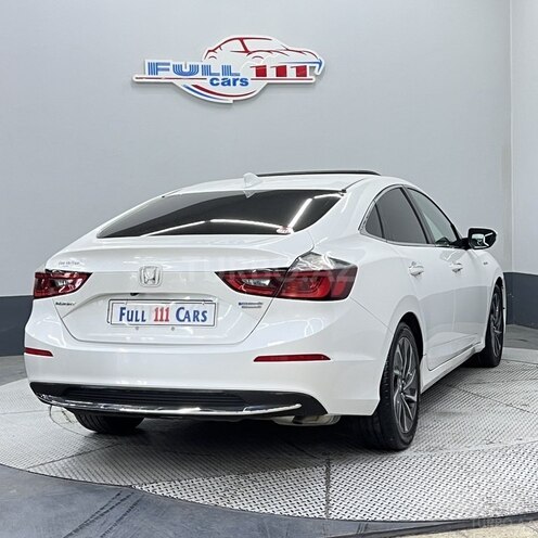 Honda Insight-7