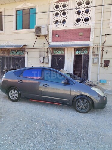 Toyota Prius-7