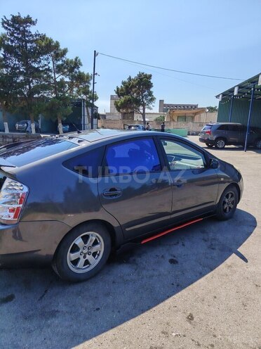 Toyota Prius-17