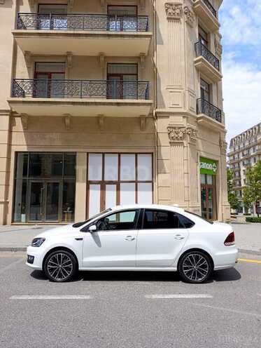 Volkswagen Polo-17