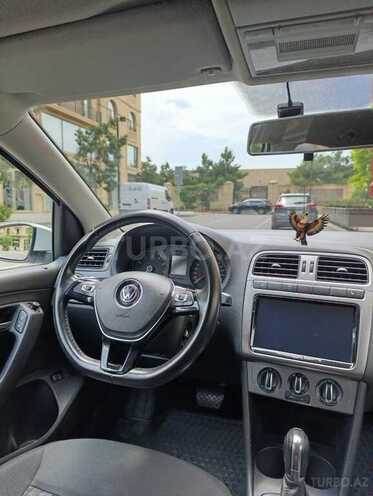 Volkswagen Polo-19