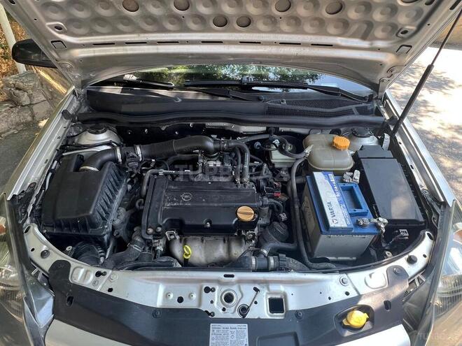 Opel Astra-4
