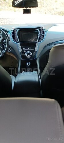 Hyundai Santa Fe-14
