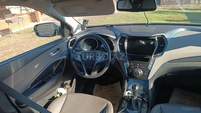Hyundai Santa Fe-18