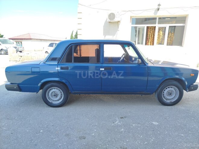 LADA (VAZ) 2107-8