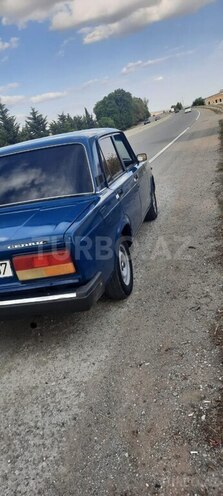 LADA (VAZ) 2107-21