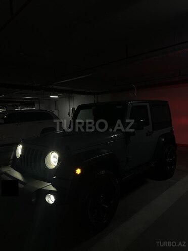 Jeep Wrangler-3