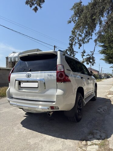 Toyota Land Cruiser Prado-2