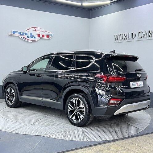 Hyundai Santa Fe-5